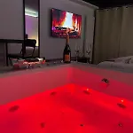 Lägenhet Romantique Avec Balneo Privee
